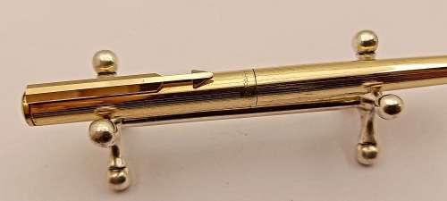 Vintage1980`s Parker Arrow(Rolled Gold -Plated) Fountain Pen -No Cartridge