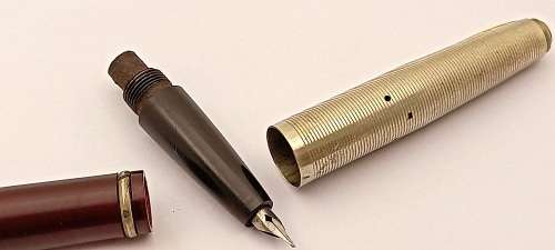 Vintage Golden Platignum Lever Filler fountain Pen England -no Ink sac