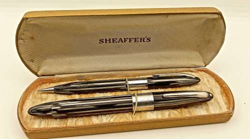 Vintage Sheaffers Lifetime Fountain Pen 14kt Gold Nib and Pencil set in case