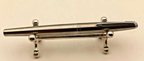 Vintage Parker 45 Fountain Pen -Silver Trim see condition - Cartrige Empty