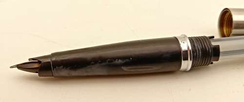 Vintage Parker 45 Fountain Pen -Silver Trim see condition - Cartrige Empty