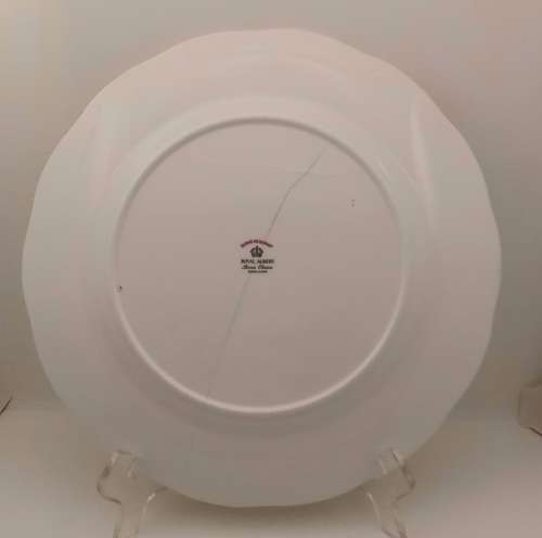 Vintage Porcelain Royal Albert QUEENS MESSENGER Dinner pate  (265mm)   (BADLY CRACKED)