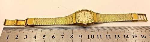 Vintage Ladies BULOVA  ACCUTRON Quartz Watch in Box- Working