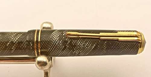 Vintage Summit Sentinel unbreakable Leaver filled fountain pen 14kt gold Nib-No Ink sac