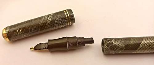 Vintage Summit Sentinel unbreakable Leaver filled fountain pen 14kt gold Nib-No Ink sac