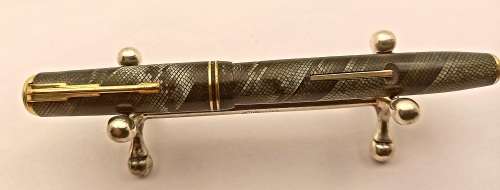 Vintage Summit Sentinel unbreakable Leaver filled fountain pen 14kt gold Nib-No Ink sac
