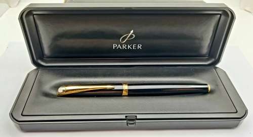 Unused Black Ellipse Parker Fountain Pen with 18kt Gold 750  Medium Nib in Box -Made in France