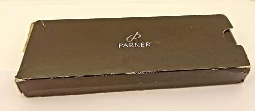 Unused Black Ellipse Parker Fountain Pen with 18kt Gold 750  Medium Nib in Box -Made in France