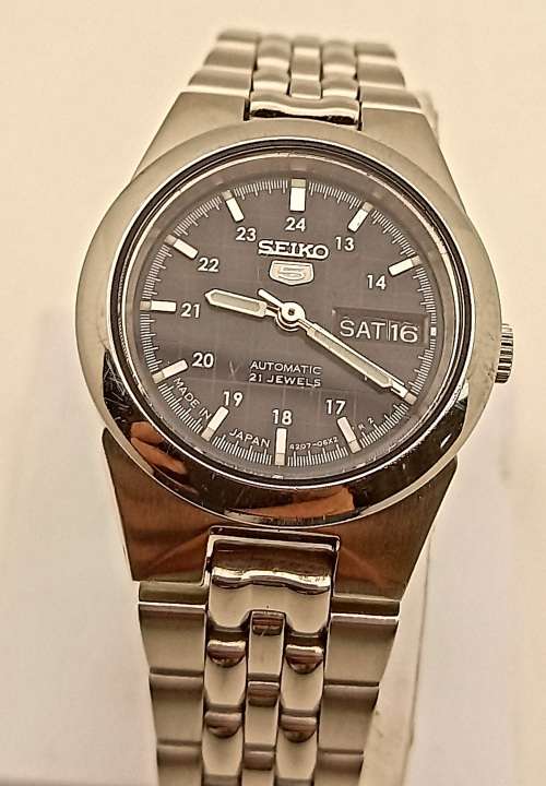1990 Seiko Automatic Ladies watch -21 Jewels serial 002465 -Working-Movement 4207