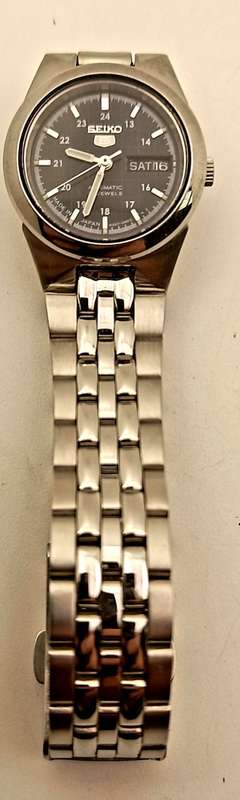 1990 Seiko Automatic Ladies watch -21 Jewels serial 002465 -Working-Movement 4207