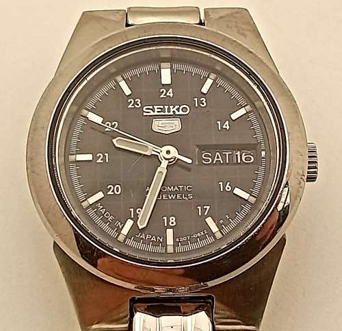 1990 Seiko Automatic Ladies watch -21 Jewels serial 002465 -Working-Movement 4207