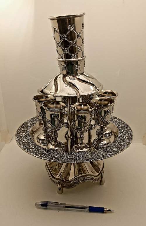 Large Vintage Silver plated Kiddush Wine Fountain with 1 Large and 8 smaller Cups