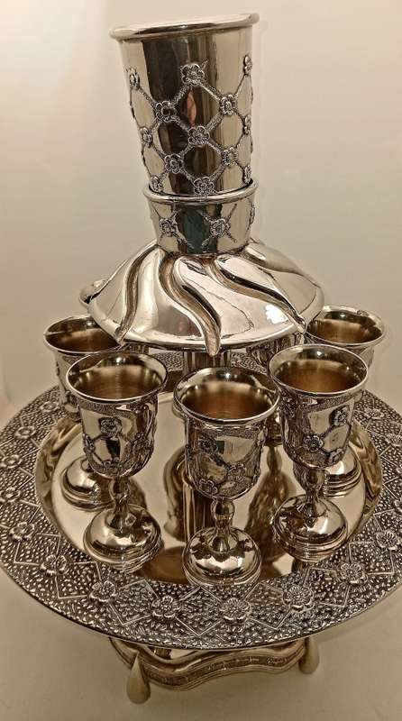 Large Vintage Silver plated Kiddush Wine Fountain with 1 Large and 8 smaller Cups