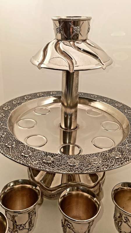 Large Vintage Silver plated Kiddush Wine Fountain with 1 Large and 8 smaller Cups