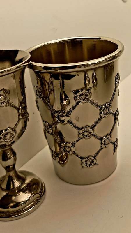 Large Vintage Silver plated Kiddush Wine Fountain with 1 Large and 8 smaller Cups
