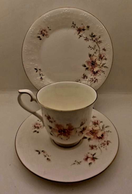 1984 Royal Albert For all Seasons "Breath of Spring" Tea Trio Made in England