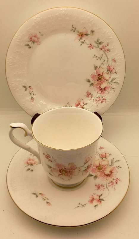 1984 Royal Albert For all Seasons "Breath of Spring" Tea Trio Made in England