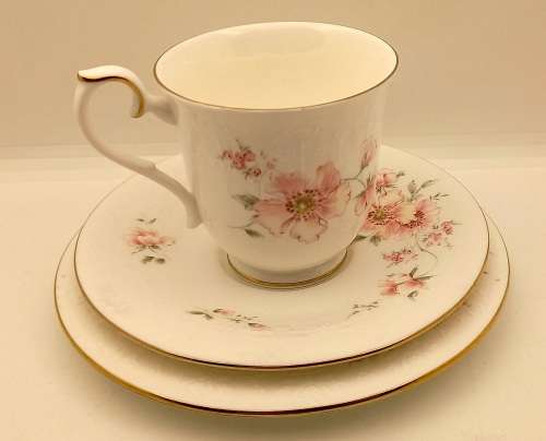 1984 Royal Albert For all Seasons "Breath of Spring" Tea Trio Made in England