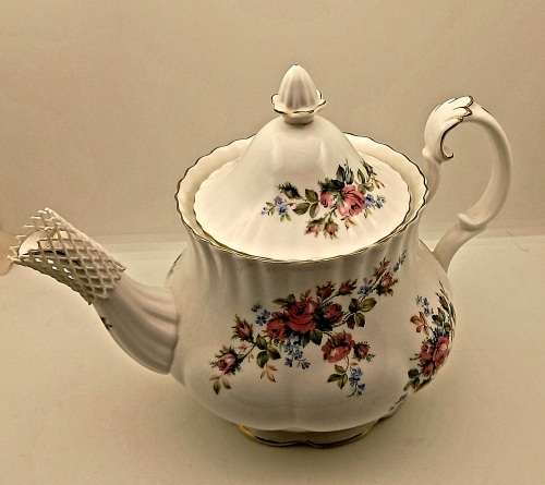 Vintage Royal Albert  "Moss Rose" Tea Pot - Mint Condition - Made in England