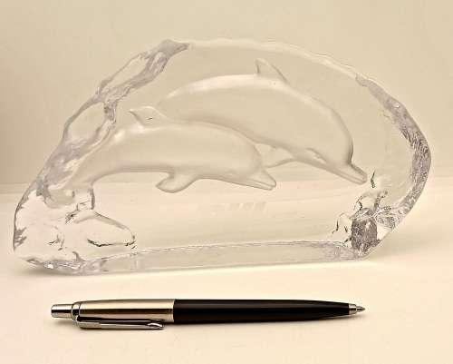 1996 DHL Glass / Crystal DOLPHINS Paperweight 109x210x30mm  885 grams