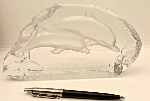 1996 DHL Glass / Crystal DOLPHINS Paperweight 109x210x30mm  885 grams