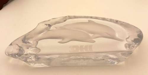1996 DHL Glass / Crystal DOLPHINS Paperweight 109x210x30mm  885 grams