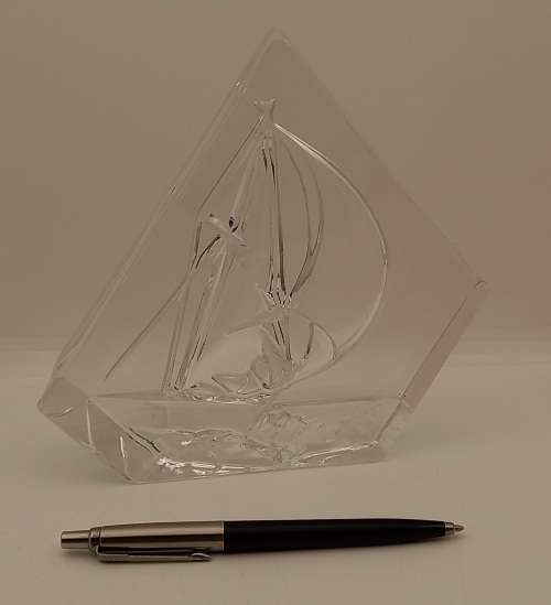 Glass / Crystal SHIP Paperweight 158x165x22mm  872 grams