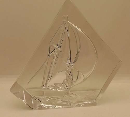 Glass / Crystal SHIP Paperweight 158x165x22mm  872 grams