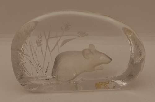 Collectable Mats Jonasson Full Lead Crystal Paperweight made in Sweden -581 Grams