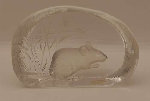 Collectable Mats Jonasson Full Lead Crystal Paperweight made in Sweden -581 Grams