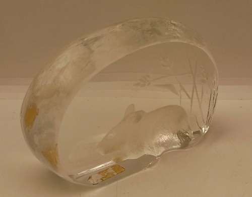 Collectable Mats Jonasson Full Lead Crystal Paperweight made in Sweden -581 Grams