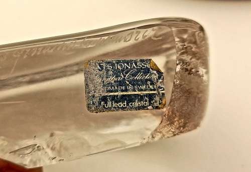 Collectable Mats Jonasson Full Lead Crystal Paperweight made in Sweden -581 Grams