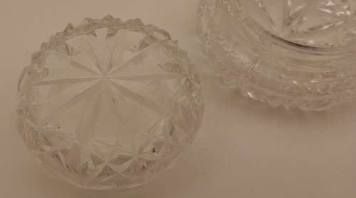 Vintage Crystal PUFF BOX and COVER 80x103mm