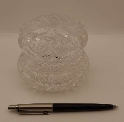 Vintage Crystal PUFF BOX and COVER 80x103mm