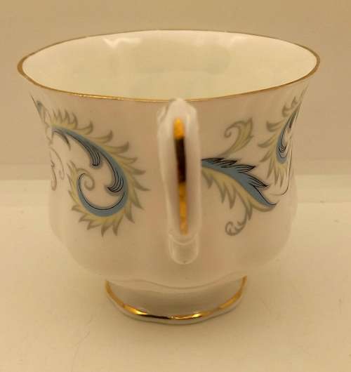 Vintage Royal Standard "Garland" Fine Bone China Tea Cup 82x107x82mm