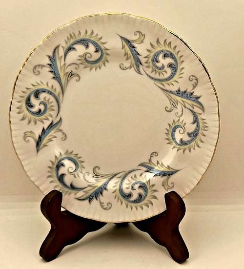 Vintage Royal Standard "Garland" Fine Bone China Side Plate 150mm