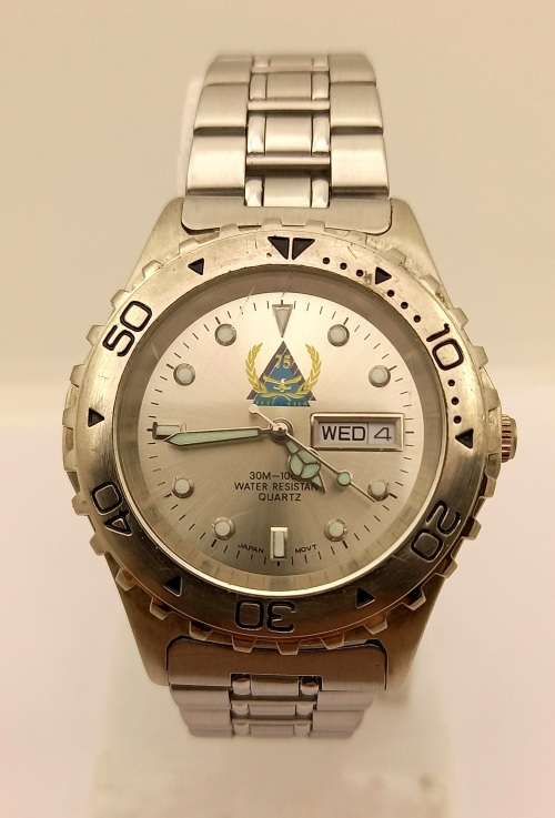 Pre-owned Mens SAAF 75 Years (Logo) Quarts watch with Stainless steel Strap-  WORKING