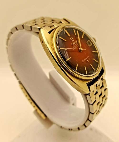 Pre-owned Vintage OMEGA Constellation Automatic Chronometer watch -in box -Working -Glass scratched