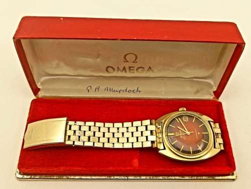 Pre-owned Vintage OMEGA Constellation Automatic Chronometer watch -in box -Working -Glass scratched