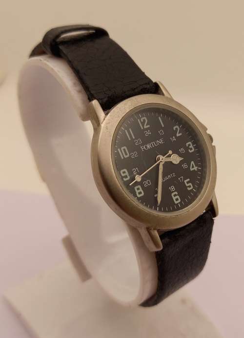 Pre-owned Fortune Quarts watch with Japan Movement-Working