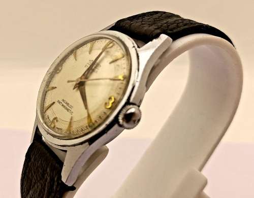 1940-1950`s Vintage Tourist Incabloc Swiss Watch 21 Jewels - working and holding time