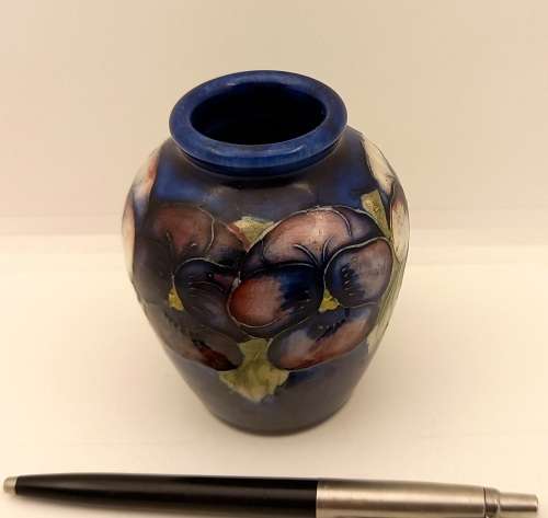 Collectable Moorcroft Ceramic Vase  Potter to HM Queen -England  115mm x 114