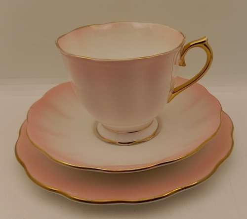 Royal Albert Rainbow Pink tea Trio