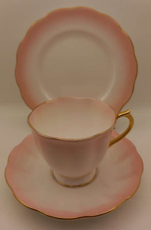 Royal Albert Rainbow Pink tea Trio
