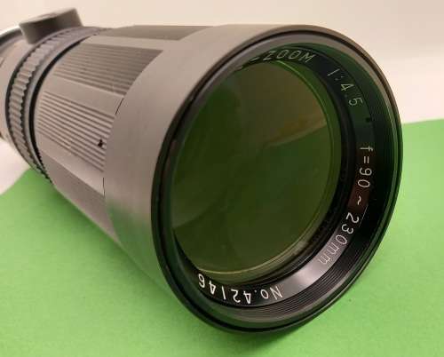 Pre-owned Makinon MC Zoom F=90-230m 1:4,5  - 55mm  Lens with bag and caps