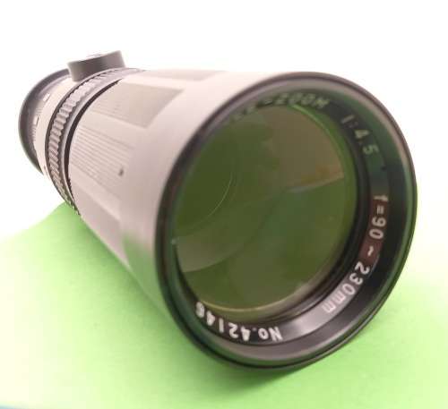 Pre-owned Makinon MC Zoom F=90-230m 1:4,5  - 55mm  Lens with bag and caps