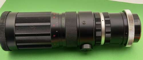 Pre-owned Makinon MC Zoom F=90-230m 1:4,5  - 55mm  Lens with bag and caps