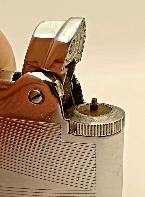 Vintage Ronson Varaflame Lighter-England - To be refurbished and serviced