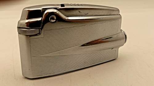 Vintage Ronson Varaflame Lighter-England - To be refurbished and serviced