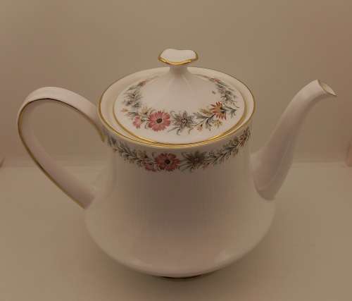 Vintage Paragon BELINDA Stoke-on-Trent Teapot-By Appointment to the Queen-Lid has a chip